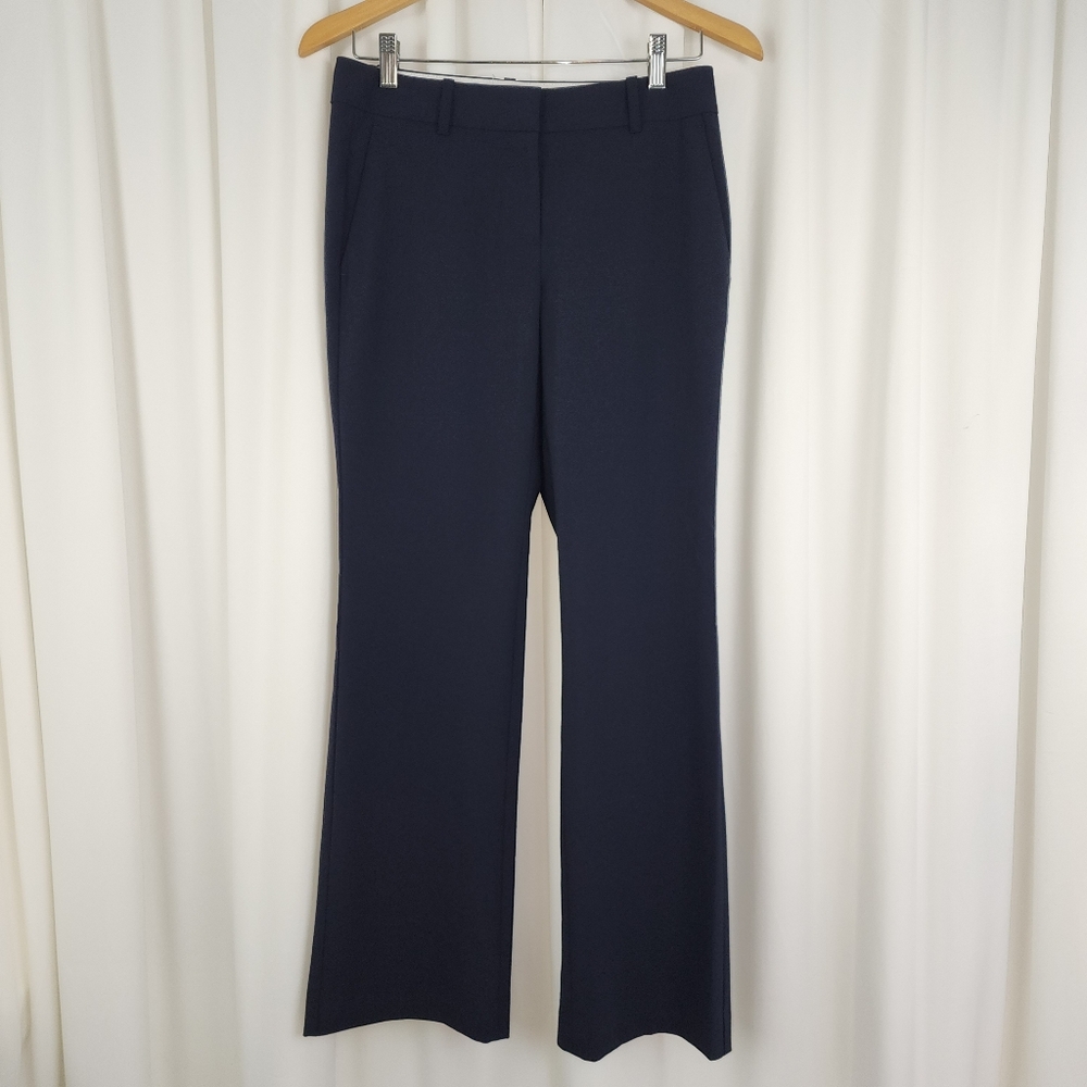 Ann Taylor Petite Ann Fit The Petite Trouser in Seasonless Stretch Navy Size 2P